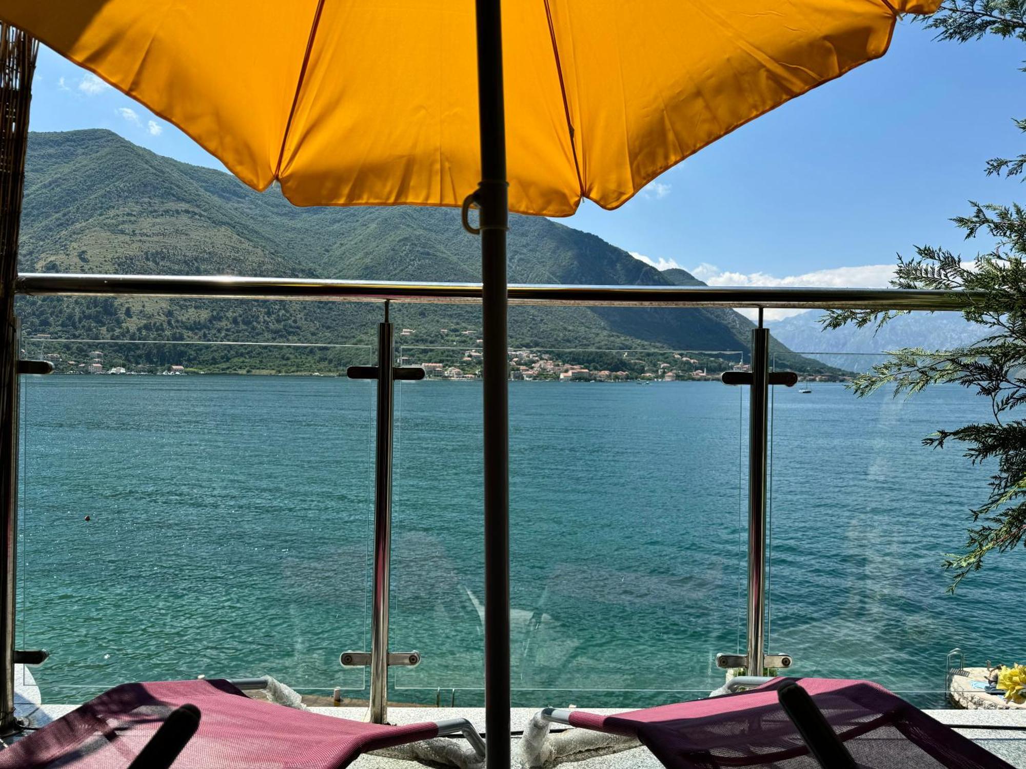 Aparthotel Maxim Kotor Eksteriør billede