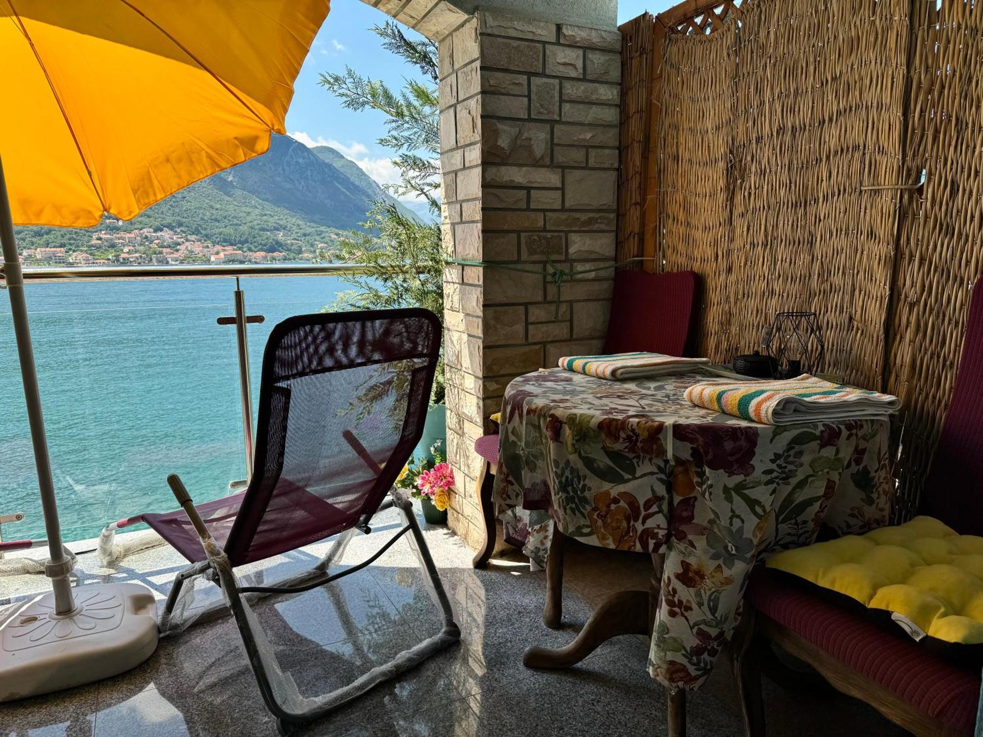 Aparthotel Maxim Kotor Eksteriør billede